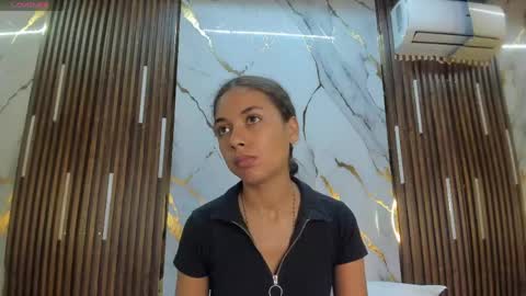 Snapshot of victoriaduarte chatting on May 2026 08:25:01 PM Victoria online show from May 2026 08:25:01 PM