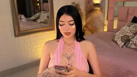 VICTORIA online show from January 2025 11:26:01 PM