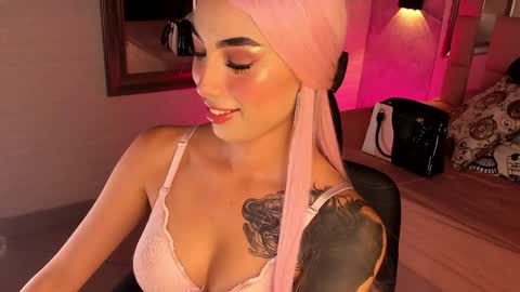 VICTORIA online show from January 2025 08:21:01 PM