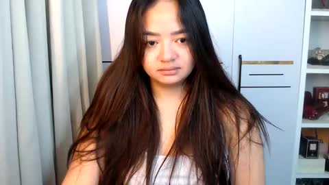 Snapshot of victoriaharper2 chatting on May 2026 05:23:01 AM Victoria Harper online show from May 2026 05:23:01 AM