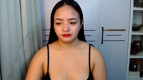Snapshot of victoriaharper2 chatting on May 2026 04:34:01 PM Victoria Harper online show from May 2026 04:34:01 PM