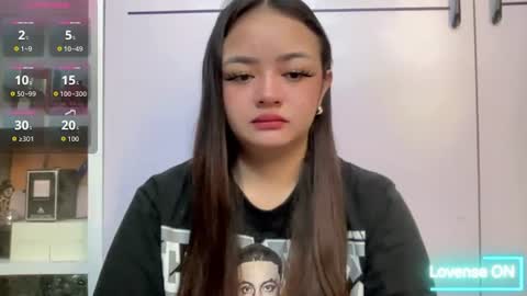 Snapshot of victoriaharper2 chatting on July 2026 01:07:02 AM Victoria Harper online show from July 2026 01:07:02 AM