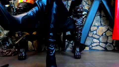 Snapshot of victoriaheller chatting on October 2025 04:44:02 AM Victoria Heller online show from October 2025 04:44:02 AM