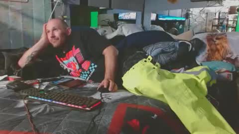 victoriajohn online show from November 2025 05:52:01 AM