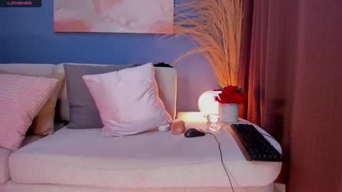 Snapshot of victorialeia chatting on December 2024 04:47:02 AM Victoria online show from December 2024 04:47:02 AM