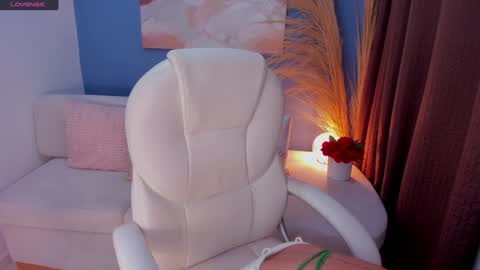 Snapshot of victorialeia chatting on December 2024 04:01:01 AM Victoria online show from December 2024 04:01:01 AM