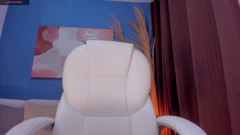 Snapshot of victorialeia chatting on December 2024 06:24:02 AM Victoria online show from December 2024 06:24:02 AM