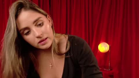 VictoriaNova online show from March 2026 11:48:02 PM