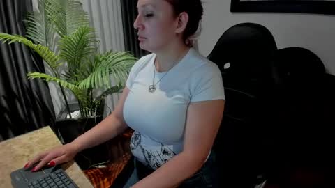 victoriapaker online show from May 2026 11:26:01 AM
