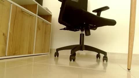 Snapshot of victoriarobertss chatting on October 2025 02:18:01 PM Victoria online show from October 2025 02:18:01 PM