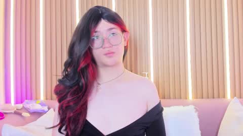 victoriastrom  online show from May 2026 06:50:02 PM