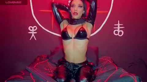 Snapshot of victoriavampire666 chatting on September 2025 10:33:02 PM Victoria Vampire online show from September 2025 10:33:02 PM