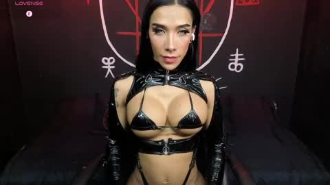 Victoria Vampire online show from May 2026 10:50:01 PM