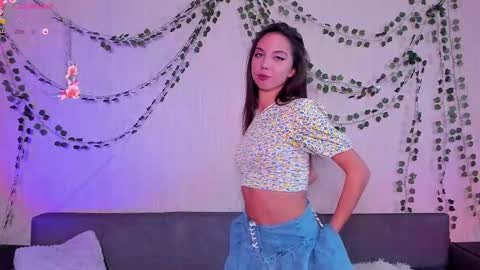 Victoria online show from October 2025 04:42:02 PM