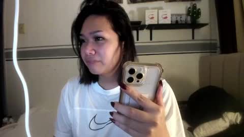 Snapshot of victoriawintour chatting on December 2024 06:01:02 AM victoriawintour online show from December 2024 06:01:02 AM