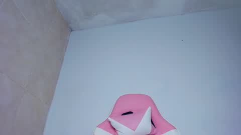 samantha victoria hall online show from February 2025 03:37:01 AM