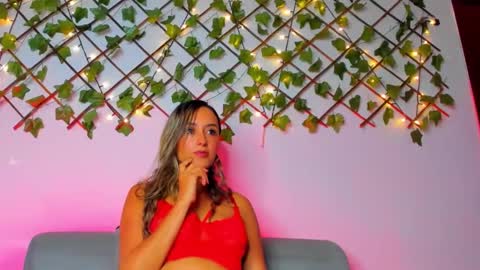 Snapshot of victoriia_rose_ chatting on November 2025 03:10:02 AM victoriia_rose_ online show from November 2025 03:10:02 AM