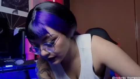 victoriia_thompson online show from July 2026 09:32:02 PM
