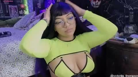 victoriia_thompson online show from July 2026 08:22:01 PM