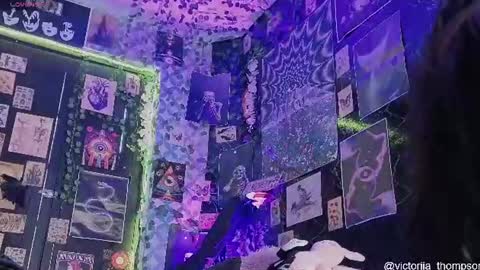 victoriia_thompson online show from July 2026 08:01:01 PM