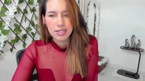 Victoria online show from December 2025 02:37:01 PM