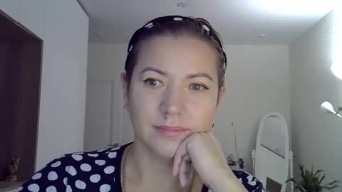 victorynika online show from December 2025 08:43:01 AM