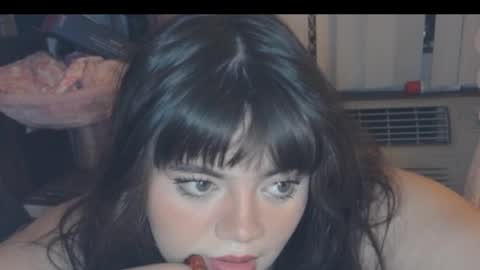 Snapshot of viennavisabelle chatting on March 2026 03:21:02 AM viennavisabelle online show from March 2026 03:21:02 AM