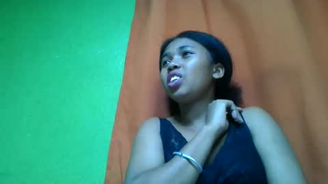 vierge28430 online show from May 2026 05:01:01 PM