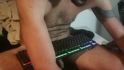 LatinoLuiggi online show from July 2026 01:23:01 AM