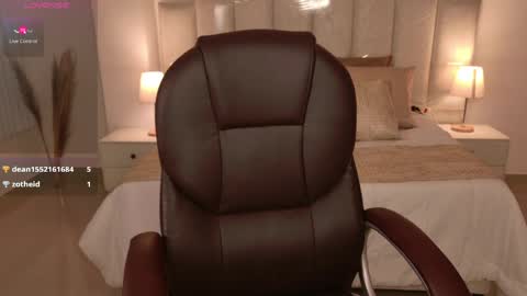 viictoria_joness online show from May 2026 10:26:01 PM
