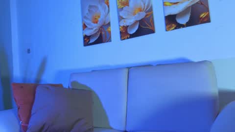 VIOLET  online show from June 2026 12:44:01 AM