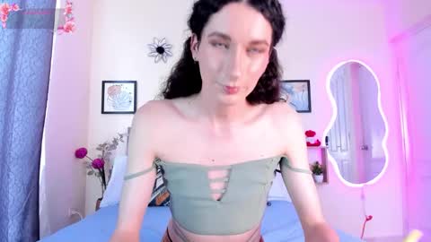 Violet online show from February 2026 06:50:02 PM