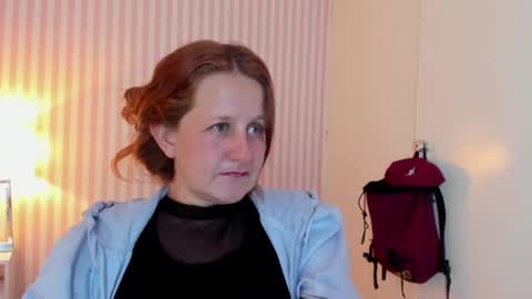 Violeta online show from December 2024 01:02:02 AM