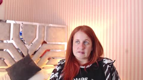 Violeta online show from December 2024 06:37:02 AM