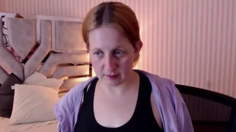 Violeta online show from February 2025 01:02:02 AM