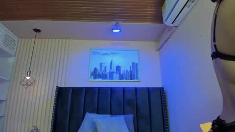 Viiolett online show from October 2025 09:06:01 PM