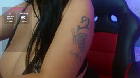 Snapshot of viiolleta chatting on November 2025 12:37:02 PM viioleta online show from November 2025 12:37:02 PM