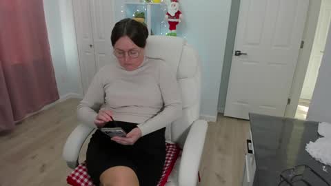 Snapshot of vika7333 chatting on December 2024 07:06:01 PM Ukrainian-woman online show from December 2024 07:06:01 PM