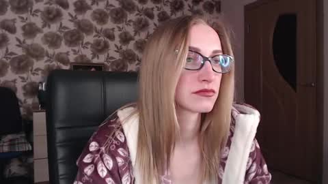 Vika online show from February 2025 05:40:01 PM