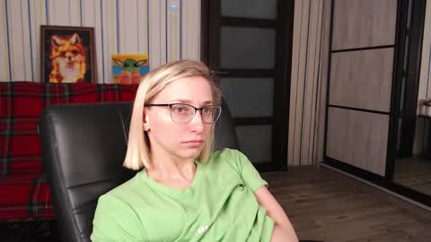 Vika online show from March 2026 02:45:02 PM
