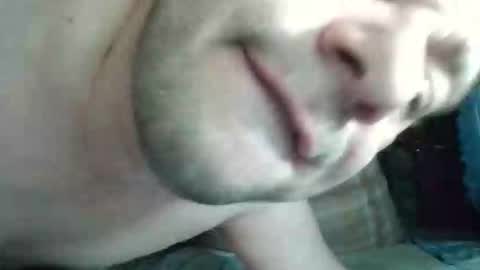 Snapshot of vikbika2 chatting on February 2026 03:29:02 AM Tom reunz online show from February 2026 03:29:02 AM