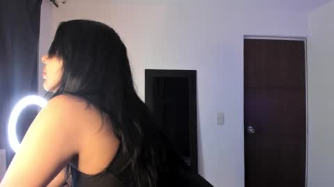 Snapshot of vikgomez chatting on February 2026 03:07:02 AM Vikgomez online show from February 2026 03:07:02 AM