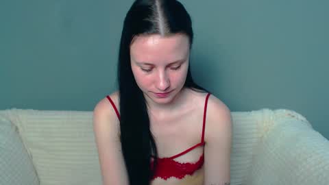 Snapshot of viki_kelt chatting on December 2024 02:33:02 AM Viki Kelt online show from December 2024 02:33:02 AM