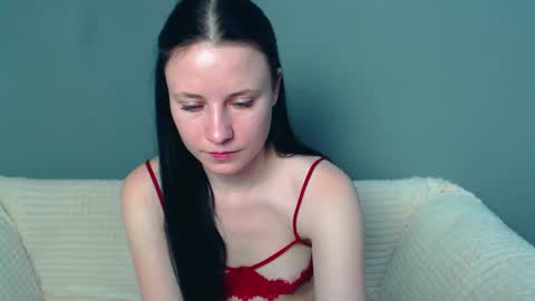 Snapshot of viki_kelt chatting on January 2025 03:43:02 AM Viki Kelt online show from January 2025 03:43:02 AM