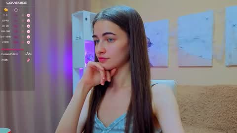 vikiberry online show from November 2025 04:40:02 PM