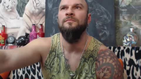 Snapshot of viking_me chatting on December 2024 08:15:01 PM viking online show from December 2024 08:15:01 PM