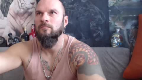 Snapshot of viking_me chatting on January 2025 10:02:01 AM viking online show from January 2025 10:02:01 AM