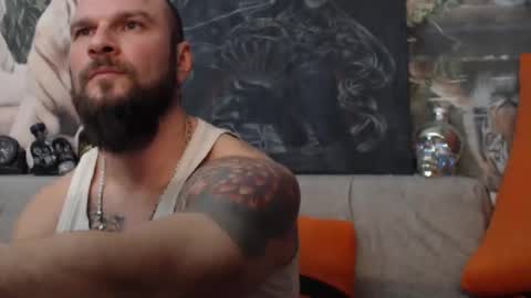 Snapshot of viking_me chatting on January 2025 07:10:02 PM viking online show from January 2025 07:10:02 PM