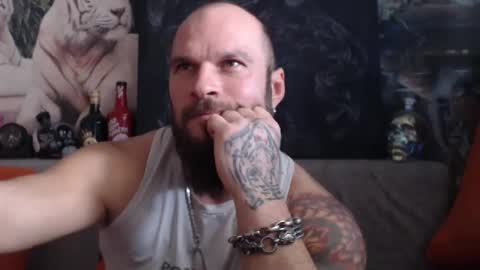 Snapshot of viking_me chatting on January 2025 10:06:02 AM viking online show from January 2025 10:06:02 AM