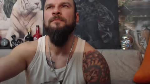 Snapshot of viking_me chatting on January 2025 09:17:01 PM viking online show from January 2025 09:17:01 PM